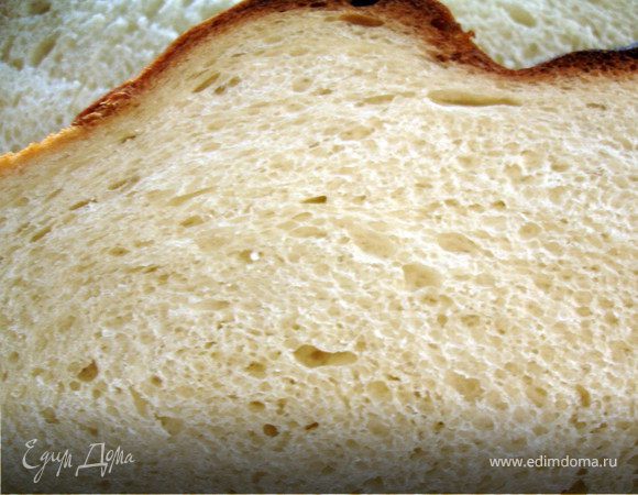 Выпекаем домашний хлеб на кефире в предварительно прогретой до 220-230 градусов духовке минут 30-40 (в зависимости от температуры и духовки. Готовый хлеб должен подрумяниться и при проколе его спичкой или деревянной зубочисткой она не должна быть влажная).