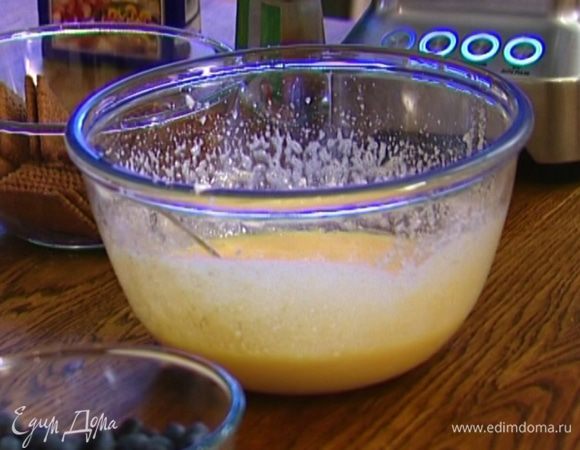 Добавить крахмал, перемешать. 