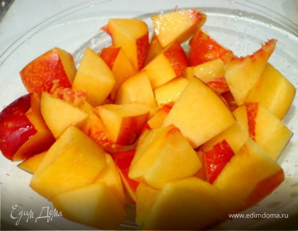 Груши залить соком лаймов и дать “настояться”.
