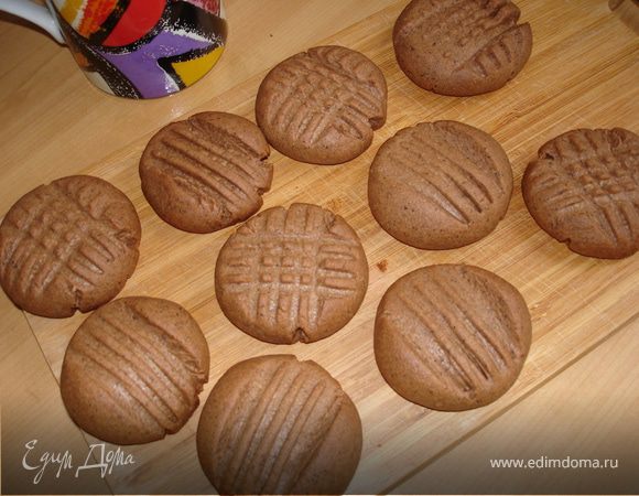 Готовое печенье снять с противня. Дать остыть.