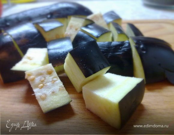 Овощи моем, чистим и режем не мелко
