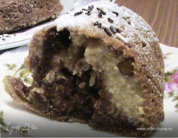 Дайте кексу немного остыть. Достаньте его из формы для выпекания и посыпьте сахарной пудрой. Можно украсить кондитерской присыпкой. 
ПРИЯТНОГО АППЕТИТА.
