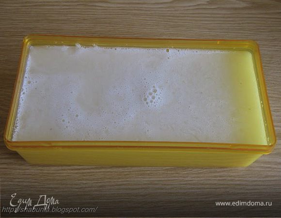 Готовую массу вылить в форму, в которой будете замораживать сорбе.