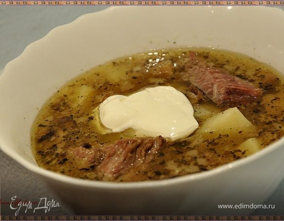 Накладываем в суповую чашку, кладём сметанки и приятного аппетита!!!! 