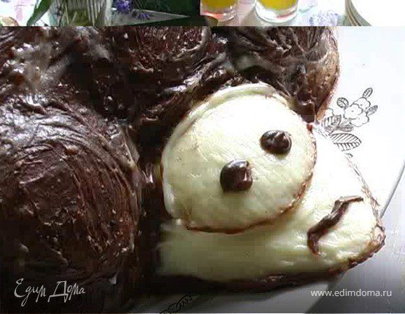 Готовим тесто.
Бросаем соду в муку и хорошо перемешиваем.
Отдельно перемешать 1,5 стакакна сахара с яйцами (не взбивая) до однородной массы.
Смешать полученную массу с мукой, тоже до однородной массы.
На горячий, смазанный маргарином и посыпанный мукой (лучше манной) противень, выкладываем шприцом для теста (или чайной ложкой) 7 больших лепёшек, примерно 3 х 5 см (4 для ног, 1 для хвоста, 2 для головы (одна чуть меньше)) и лепёшки небольших рамеров, примерно 1,5 х 2 см (сколько получится).
Печётся очень быстро (примерно 5-7 миинут), на среднем огне, в духовке, до готовности теста (края лепёшек должны быть румяными).
Складываем готовые лепёшки в миску и оставляем до полного их остывания).