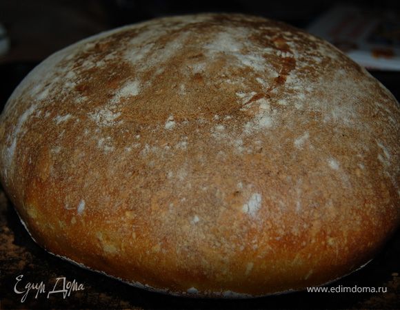 Девочки забыла сказать. Готовый хлеб обязательно остудите на решетке.Не режьте хлеб даже если он будет чуть теплый,т.к он будет на вид немного влажноватый.А вот ,когда он полностью остынет мякиш будет пористый и пружинистый.