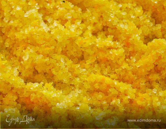 Теперь у вас есть запас восхитительной приправы на несколько месяцев. Идеально подходит для морепродуктов и рыбы, освежит любой овощной салат, придаст пикантность тесту и соусам.

По такому принципу можно приготовить и другие ароматные соли. Например: с цедрой лайма и зеленым чаем, розмарином и чесноком и т.д., насколько хватит вашей фантазии.                                
