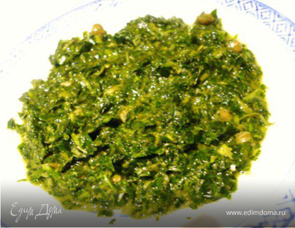 Подавать с мятной сальсой. САЛЬСА: Все игредиенты, кроме каперсов измельчить в процессоре. Каперсы,  промыть под водой и если они маленькие добавить целиком. Если крупные, нарезать и добавить в сальсу.
