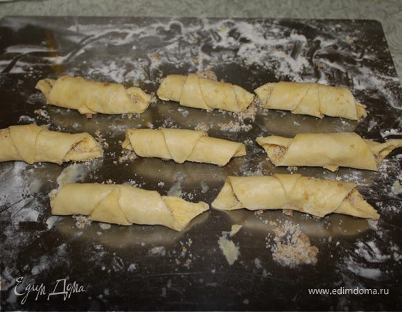 Сворачиваем в трубочку.