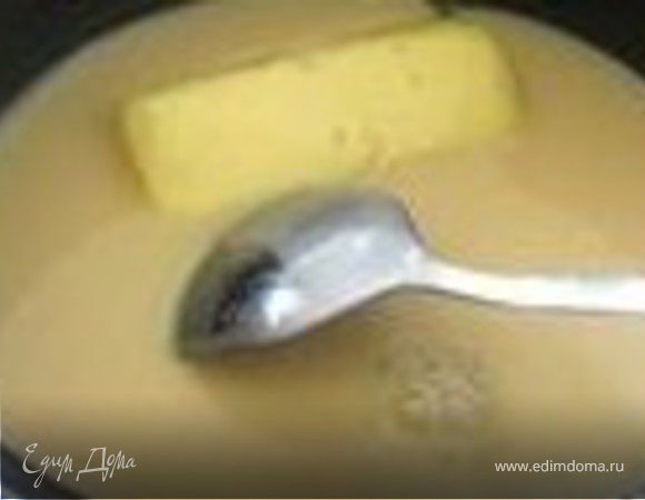 основа:
Взбить в кремоподобное состояние масло и сахар.
Отдельно смешать сухие компоненты и добавить помешивая в масляную смесь.