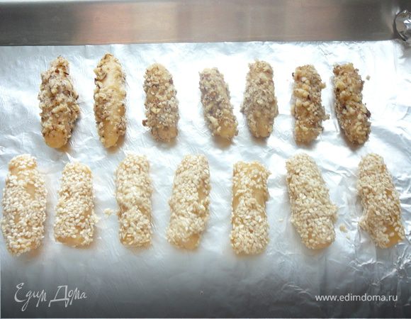 В разогретой духовку поместить печенье и выпекать 20 минут при температуре 180-200 С