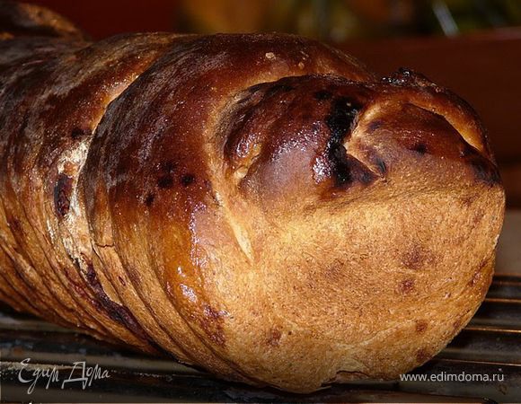 Духовка 200С, печь 30 минут (я ставила на 1 полку ниже, чем середина). Вынуть, смазать верх слив.маслом (для блеска), дать остыть на решетке.