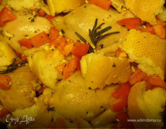 На корнишоны разложить веточки тимьяна и розмарина. Затем выложить цв.капусту. Сверху разложить промаринованные помидоры. Полить немного оливковым маслом. Разложить багет. Сбрызнуть белым вином и поставить в духовку t180 на 30 минут.