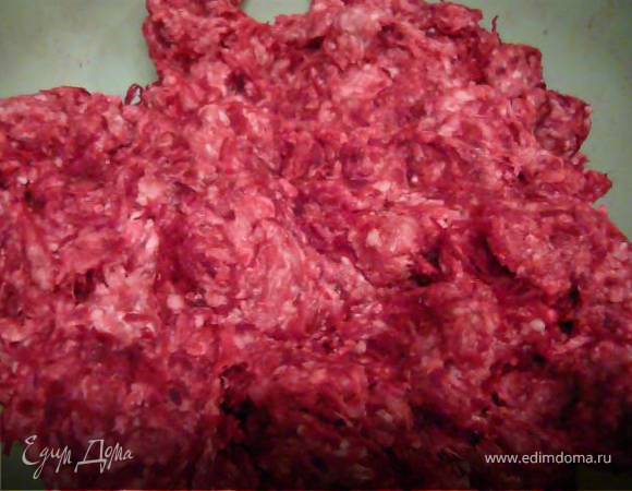 Из фарша вот такого цвета пожарить котлеты. 
Я обычно слегка обжариваю на сковородке и довожу до готовности в духовке на режиме конвекция 180 градусов в течение минут 40.