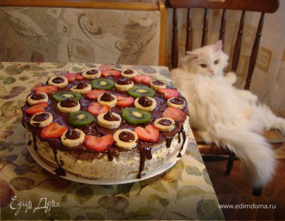 Растопить 3 квадратика шоколада, украсить им фрукты сверху.