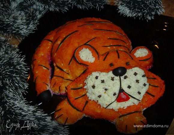 Такой салат украсит Ваш новогодний стол.