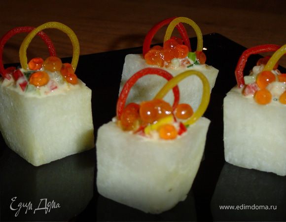 Украшаем болгарским перцем.