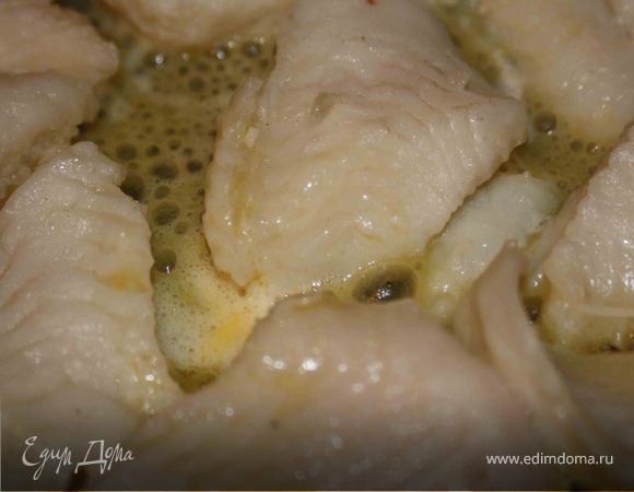 Выльем воду , добавим сл. масло и поджарим 2-3 минуты с каждой стороны.