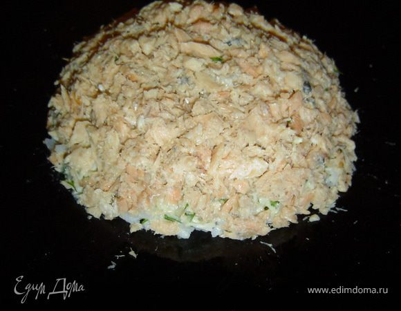 сверху выкладываем рыбу,