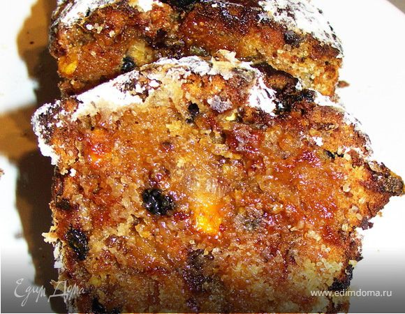 Решила поэкспериментировать с количеством сухофруктов и алкоголем(вместо рома взяла 100мл сладкого вермута и сухофруктов больше)В итоге кекс плохо пропёкся.Я разрезала кекс на несколько частей и с двух сторон смазала коричневым сахаром смоченным в сливках.Ещё на 15 мин в духовку 150С +5 мин под грилем.В итоге кекс покрылся карамельной корочкой и стал ещё вкуснее))