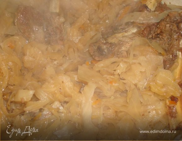 Накрываем крышкой, доводим до кипения, и уменьшаем огонь до самого маленького. И томим. Часа полтора. Ну а после - наслаждаемся волшебным ароматом, и нежным вкусом. Смачного!!!