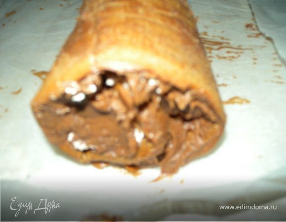 Очень быстро закрываем бочки масло. Чтобы не потек творог.