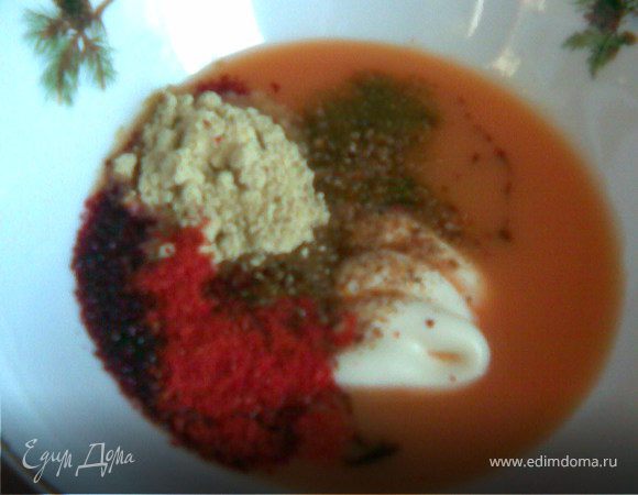 смесь для обмазки:В фруктовое пюре добавим все выше перечисленные специи и майонез,хорошо перемешать и обмазать тушку.