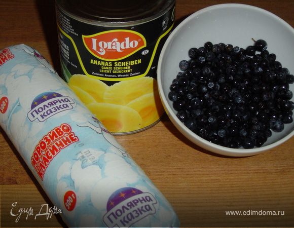 Очень простой густой коктейль, очень полезный и очень вкусный. Всего несколько движений и коктейль готов.