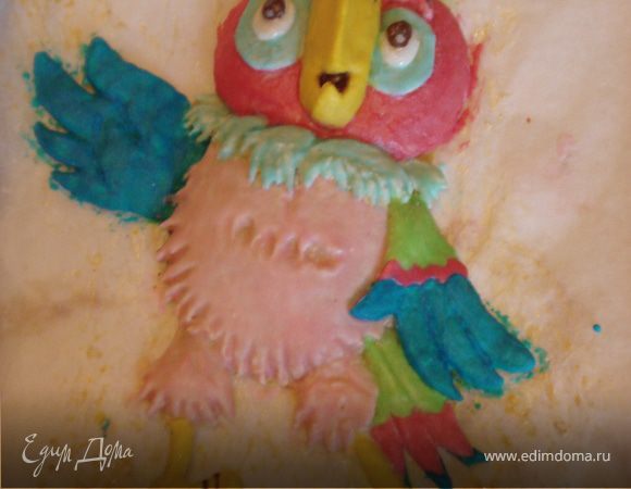 Сверху глазури наносим желток,немного разбавленный водой,и отправляем в духовку на 10 минут.