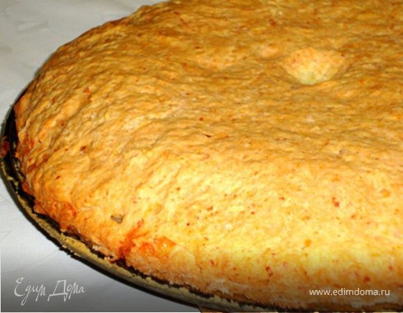 Меньшей частью теста накрыть начинку, залепить края.
Выпекать пирог при темп. прим. = 180 гр. С( но лучше подстраивайтесь под свою духовку)