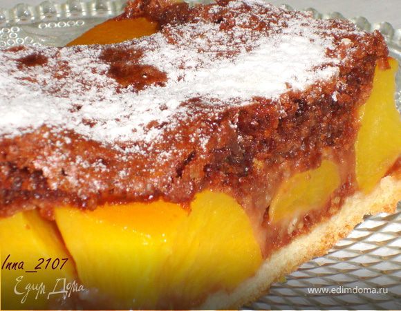 Сверху пирог можно посыпать сахарной пудрой.
Приятного аппетита!