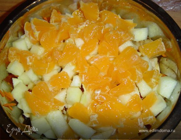 Добавляем нарезанный мандарин.