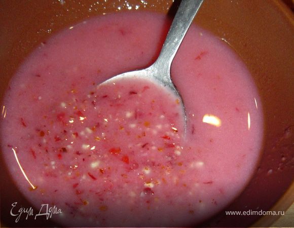 Орехи измельчаем.Все компоненты для соуса загружаем в блендер и превращаем в однородную массу.Получаем густой соус.