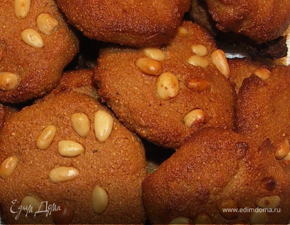 Выпекать при Т180С 15 мин.Не пересушите,коржики должны остаться мягкими.Снимать с противеня при помощи деревянной лопатки,они чуть прилипнут.Запах по квартире будет умопомрачительный))Цветочный и такой родной))