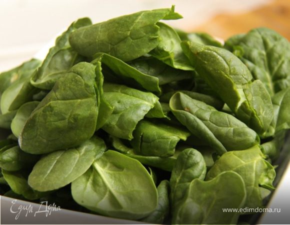 5. Промываем хорошо шпинат холодной водой и у нас должна получиться вот такая огромная шпинатная горка!:-)

