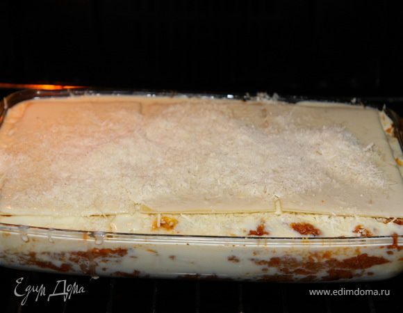 Ставим в духовку разогретую до 180 градусов минут на 40-45