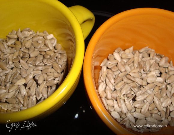 Следующим слоем добавляем семечки.