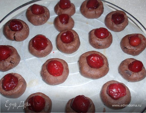 Выпекать при температуре 180С 18-20 мин. Выходит около 36 шт.