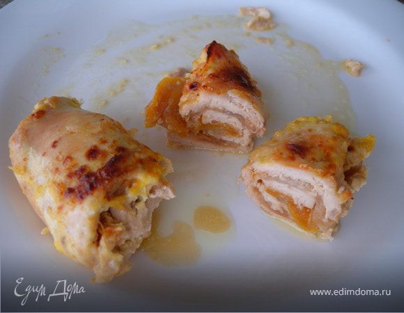 Выпекать в духовке 1 час при температура 200 градусов на нижнем нагреве, в конце на 10 минут включить верхний нагрев или гриль для подрумянивания.