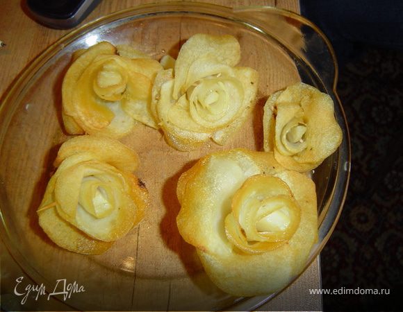 Можно жарить в духовке или в микроволновке,но будут они немного деформированные.