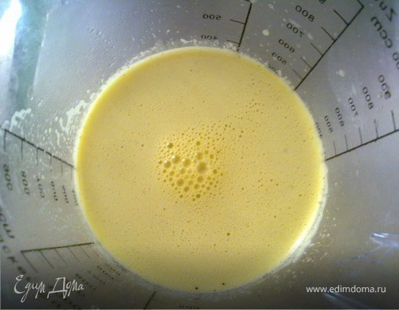 Ингредиенты лимонного соуса взбивать на блендере 10 секунд.