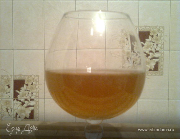 Мед желательно добавлять после того, как узвар остынет,так мед сохраняет все свои полезные свойства.

Приятного аппетита!