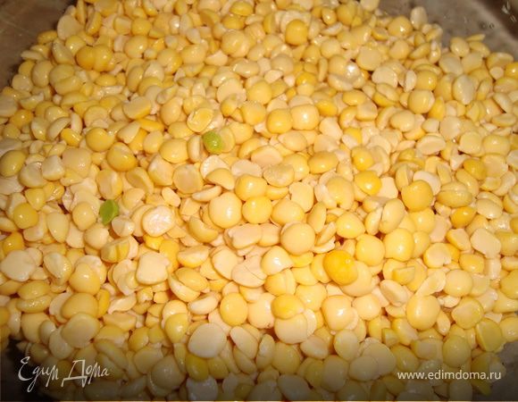 Горох замочить в горячей воде (1:3) на 3 часа.