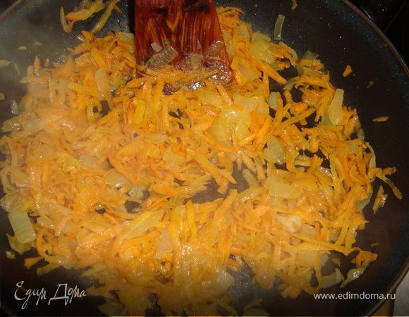 ... и жарить в сковороде на сливочном масле.