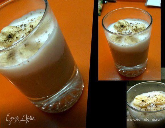 Рис сварить, добавить молока, поварить еще минут 5—10. Добавить размятый в пюре банан и кокосовую стружку, по вкусу можно добавить немного какао. В любой форме запечь в духовке - 10 минут при 200 градусах. Затем все перемолоть в блендере. Выложить в стеклянный стакан/бокал, сверху покрыть йогуртом (у меня банановая Агуша), и кружочками бананов. Сверху молотый шоколад. Неплохой завтрак или десерт для гостей!:)
P.S. В принципе можно в духовке не запекать, сразу перемалывать и выкладывать в стакан. Но мне с яйцом  больше понравилось!:)