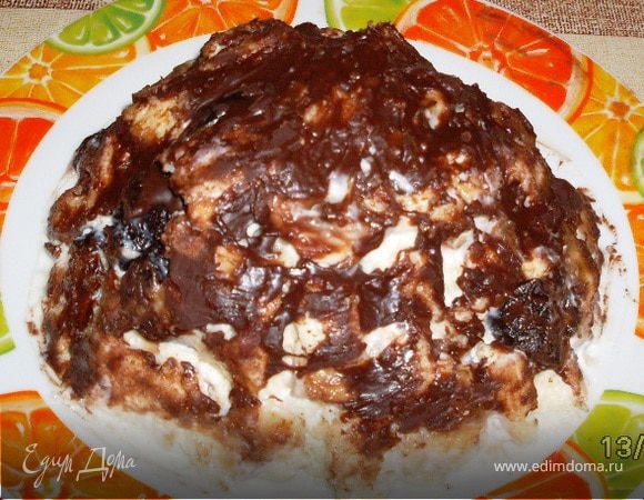 Поливаем и размазываем сверху растопленный шоколад. Мини-панчо готов и все обрезки бисквита использовали.