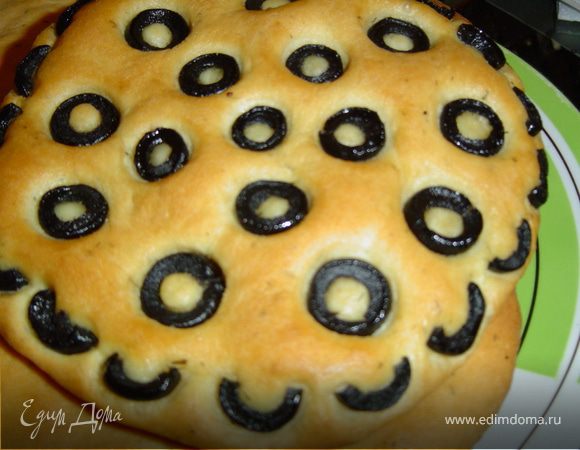 Выпекаем при температуре 200 гр. до золотистого цвета (минут 30-35).