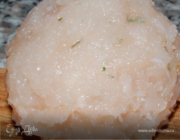 и формуем шарик. не больше теннисного мячика.