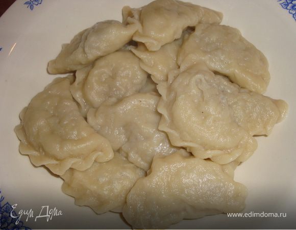 Подавайте теплыми с оливковым маслом или сметаной.