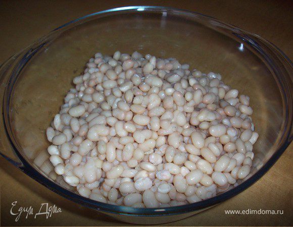Фасоль прокрутить через мясорубку